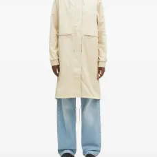 Парка с капюшоном и шнурком