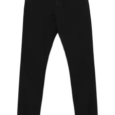 Узкие джинсы