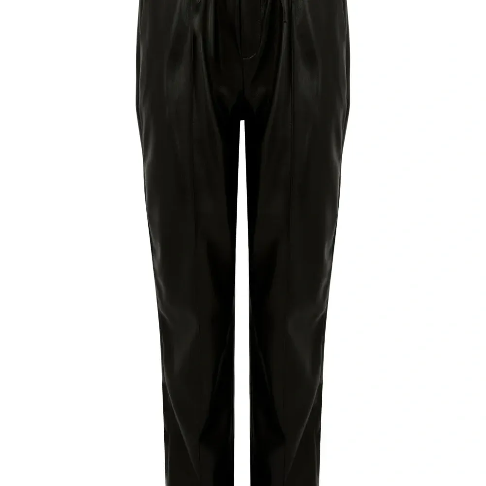 брюки из искусственной кожи