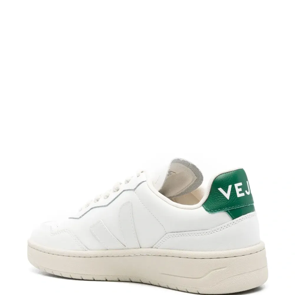 Кроссовки V-90 Кроссовки V-90