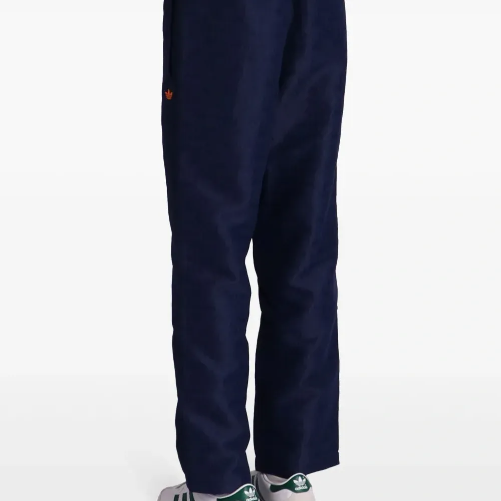 Спортивные брюки Club