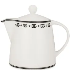 Фарфоровый чайник