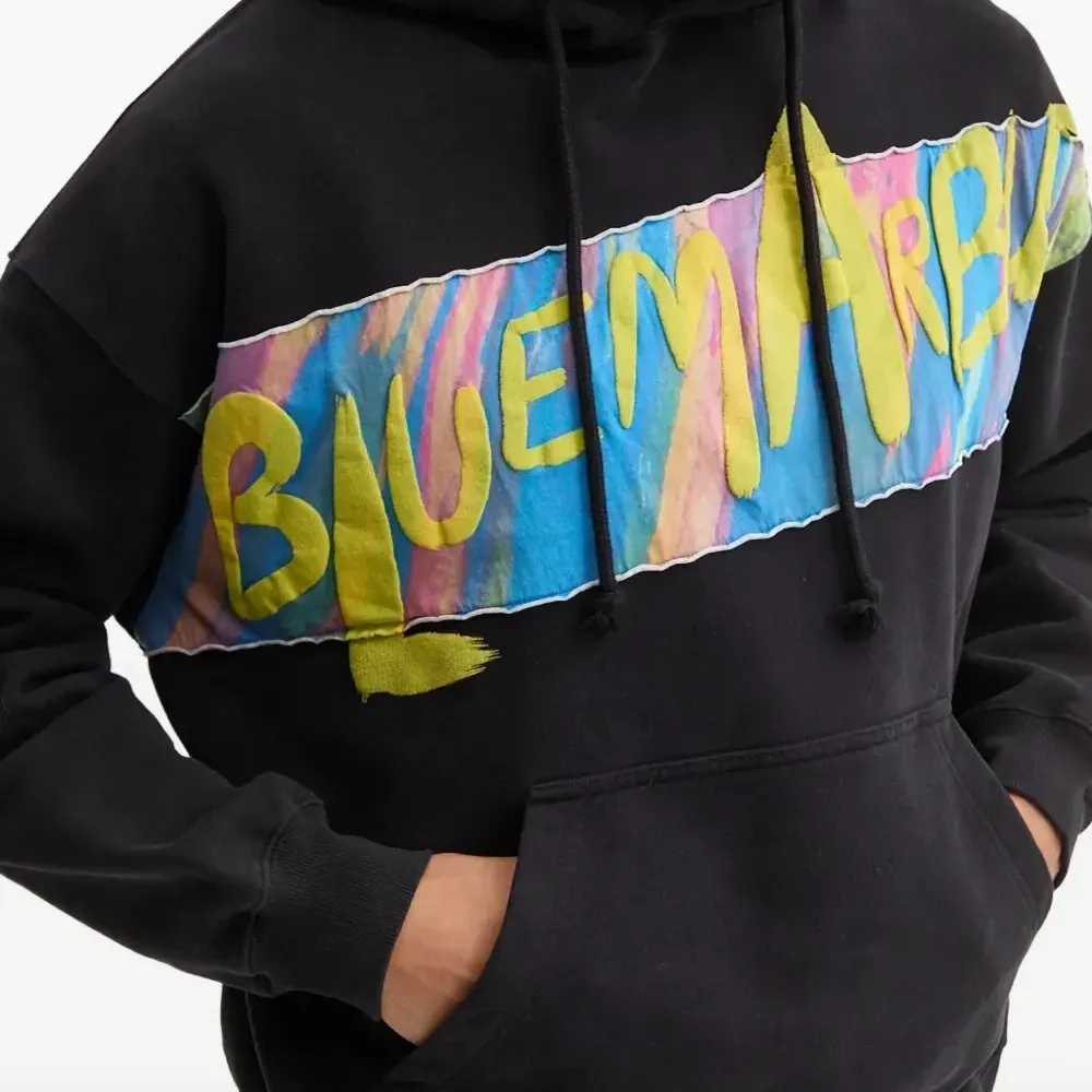 худи с логотипом