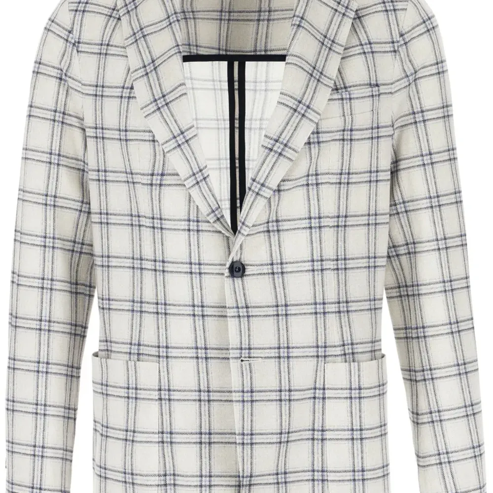 Пиджак с вышивкой