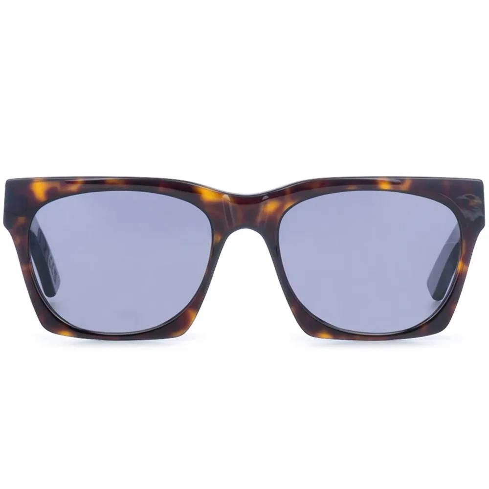 Солнцезащитные очки трапециевидной формы