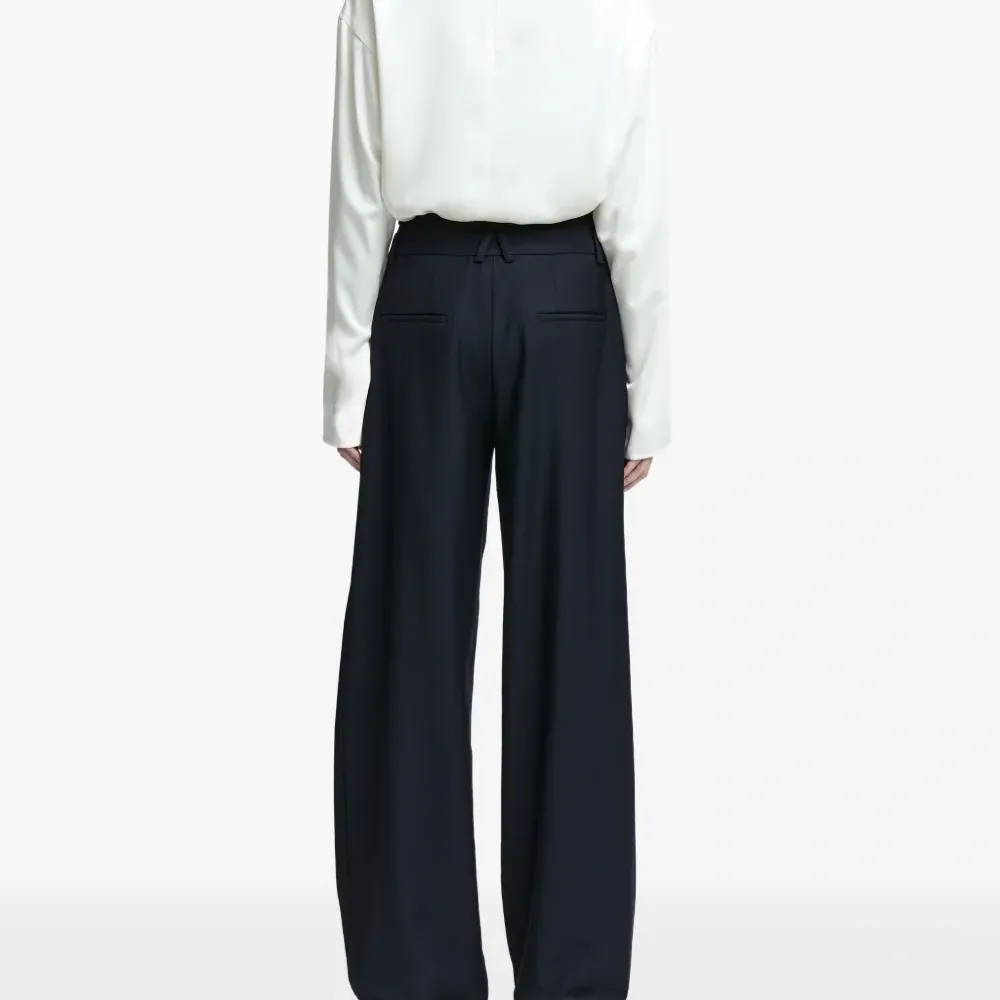 Атласный топ Olall Атласный топ Olall