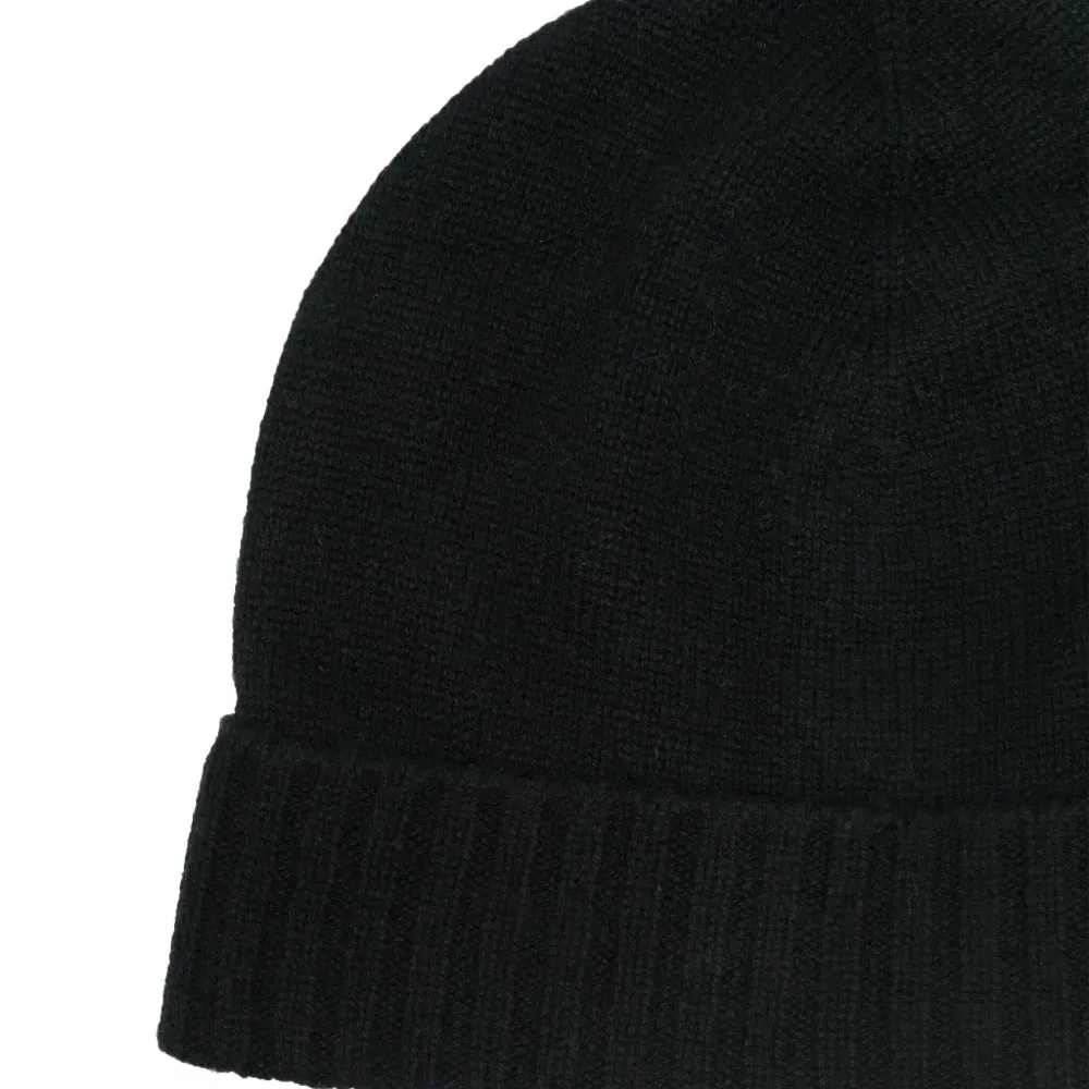 Шапка бини тонкой вязки Шапка бини тонкой вязки