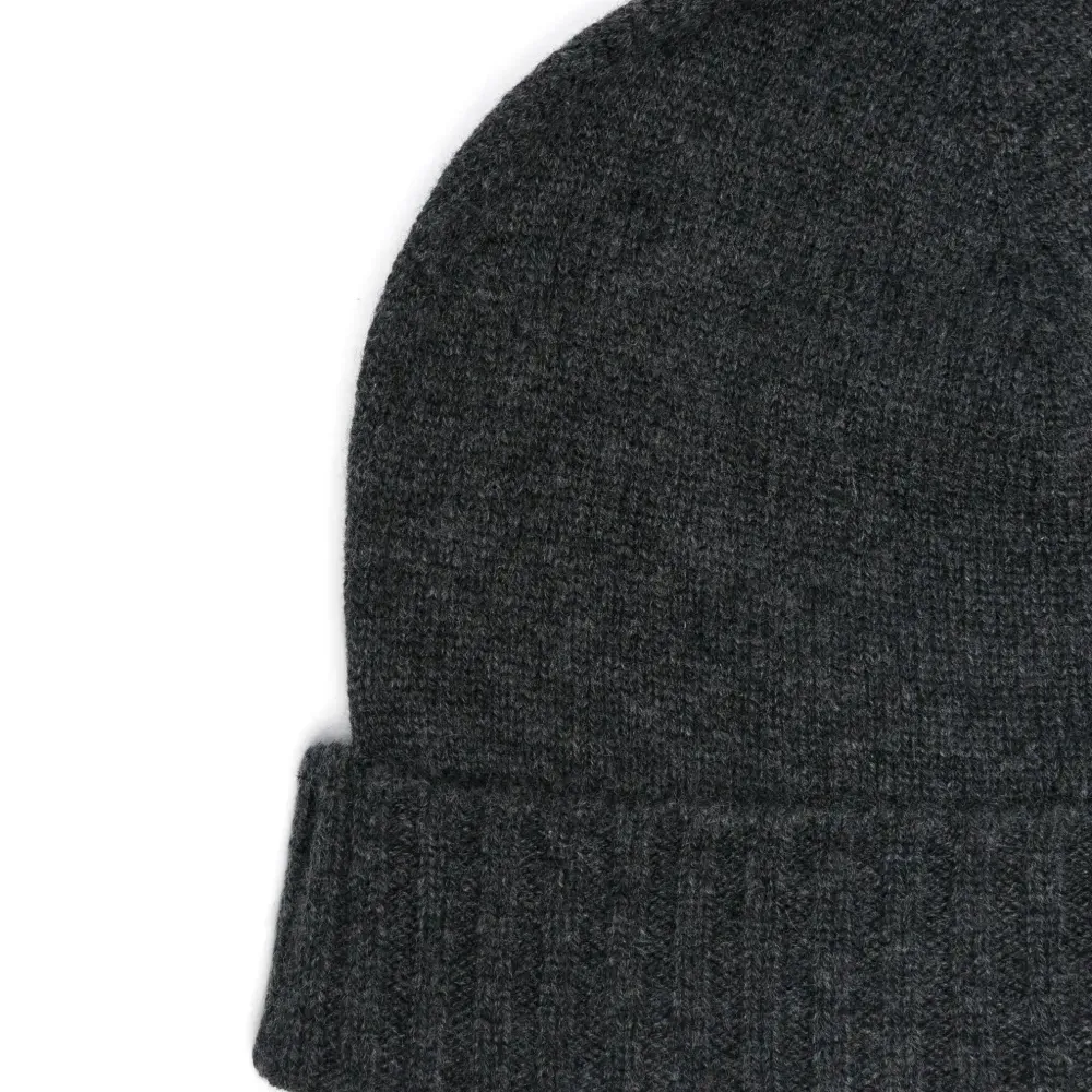 Шапка бини тонкой вязки Шапка бини тонкой вязки