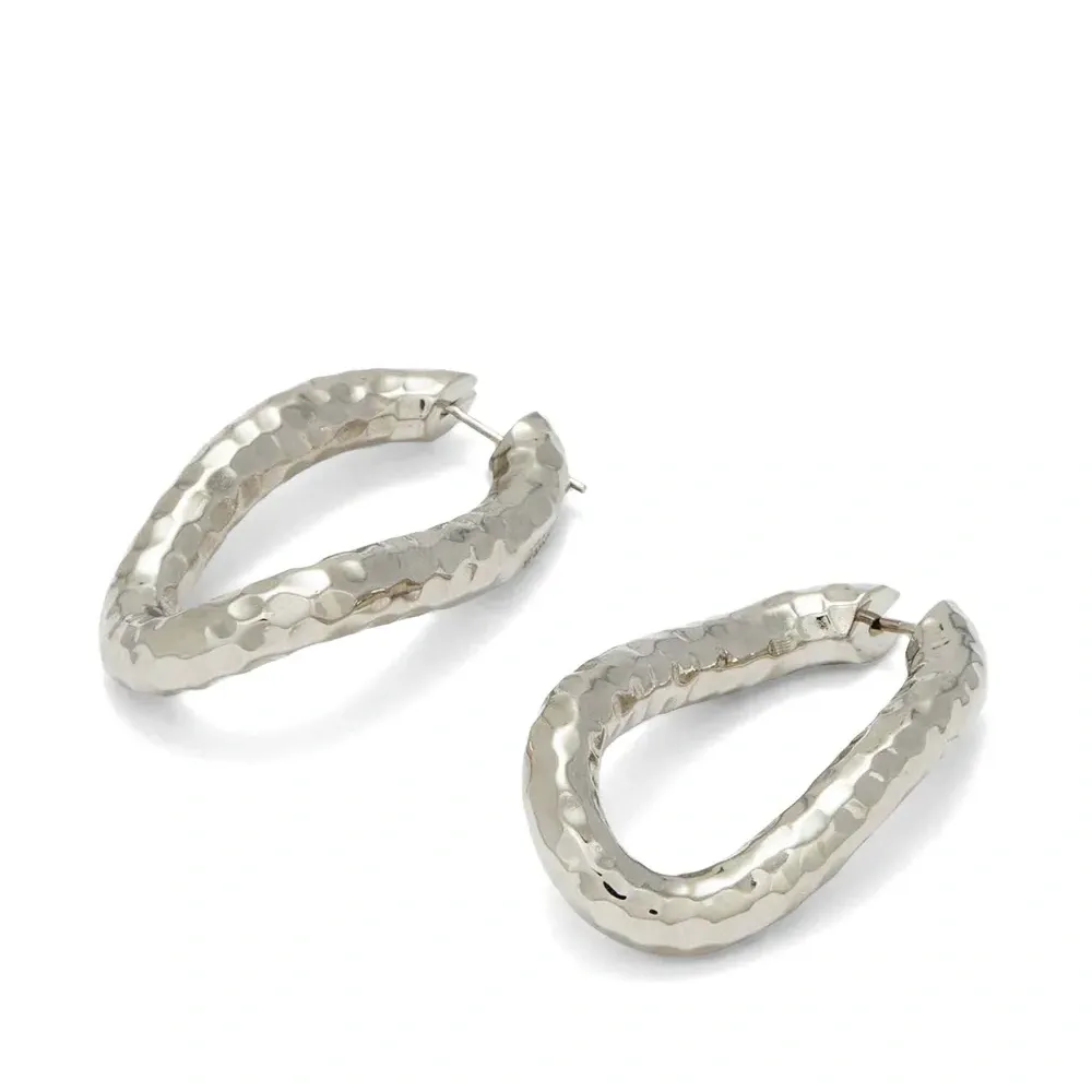 Серьги-кольца с эффектом чеканки