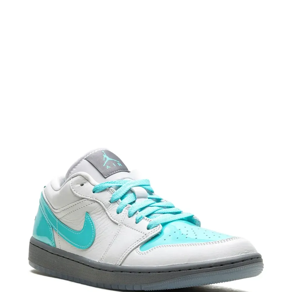 Кроссовки Air Jordan 1