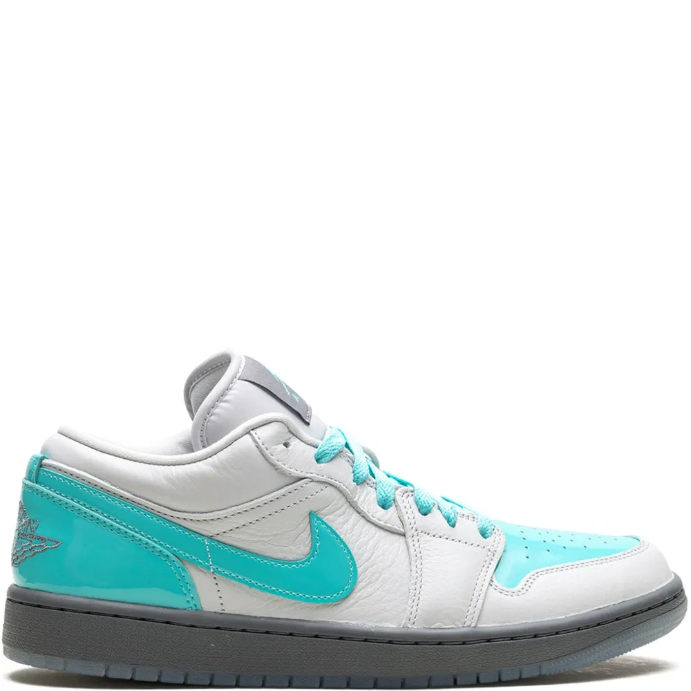 Кроссовки Air Jordan 1