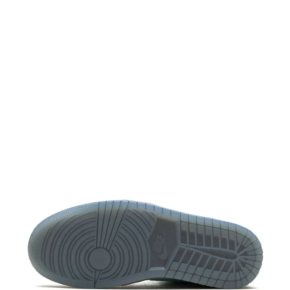 Кроссовки Air Jordan 1