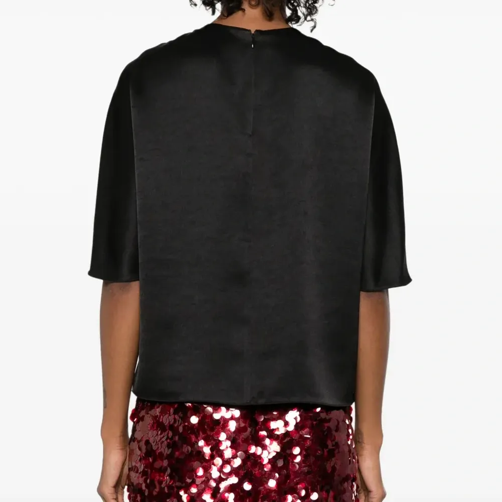 Атласная блузка