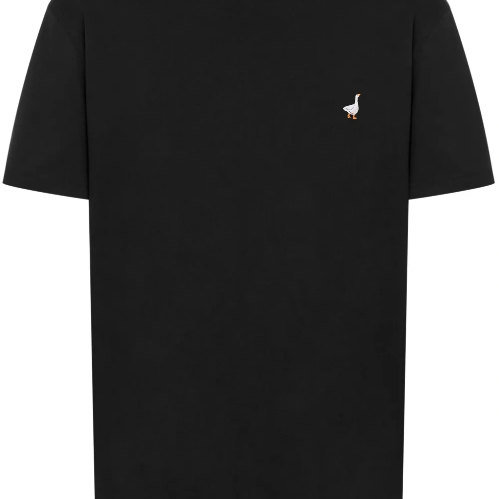 Футболка с вышивкой