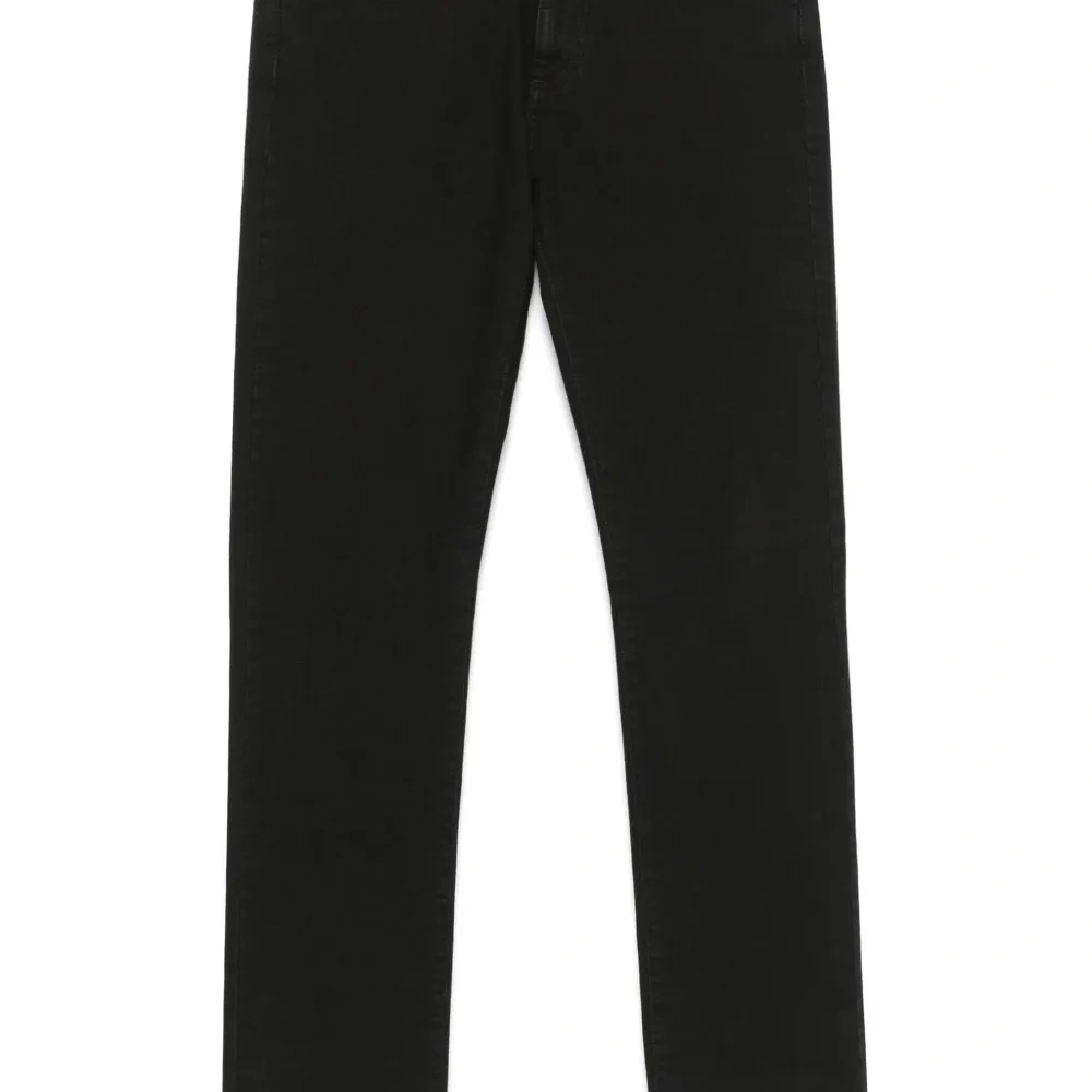 Прямые джинсы