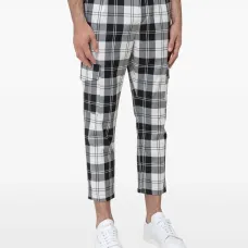 брюки в клетку