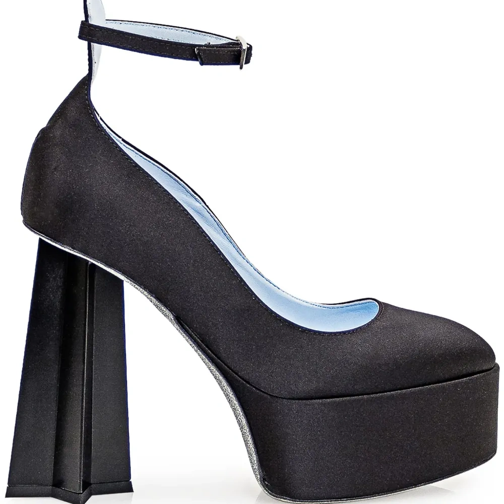 Туфли на скульптурном каблуке