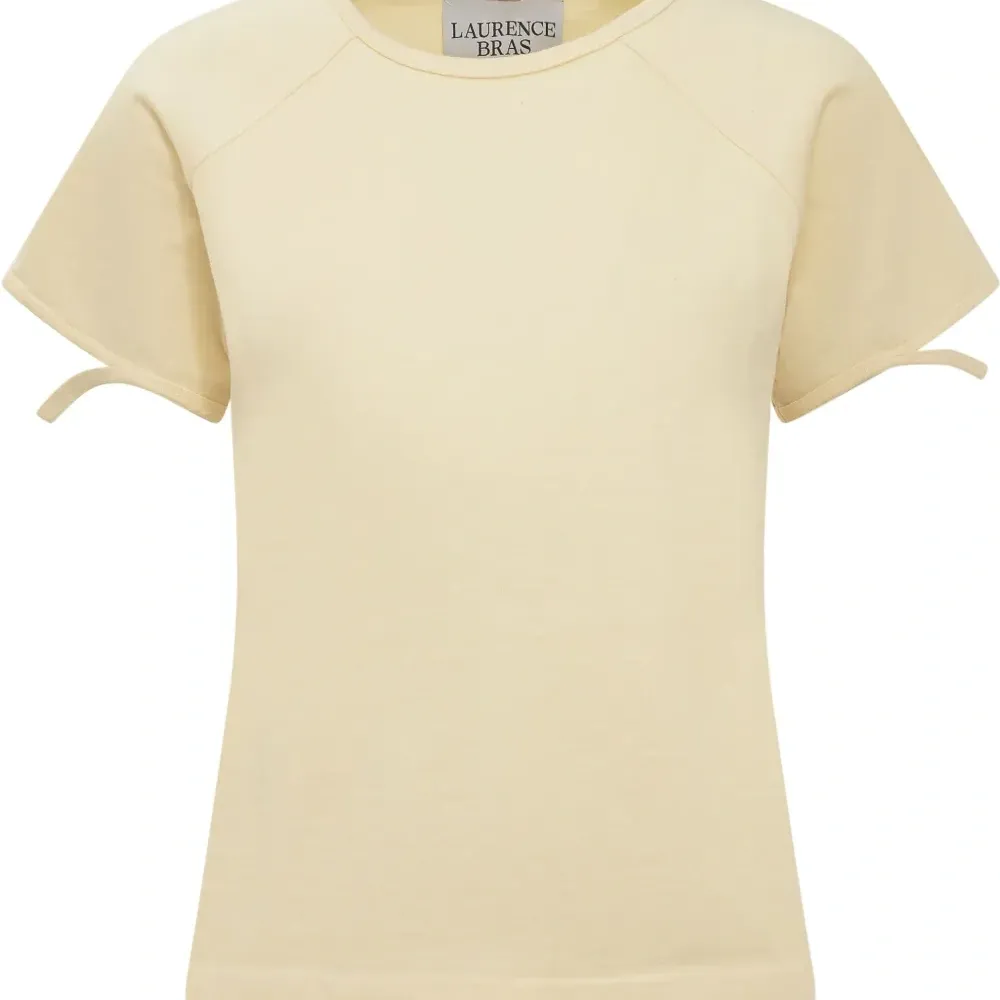 Футболка с логотипом