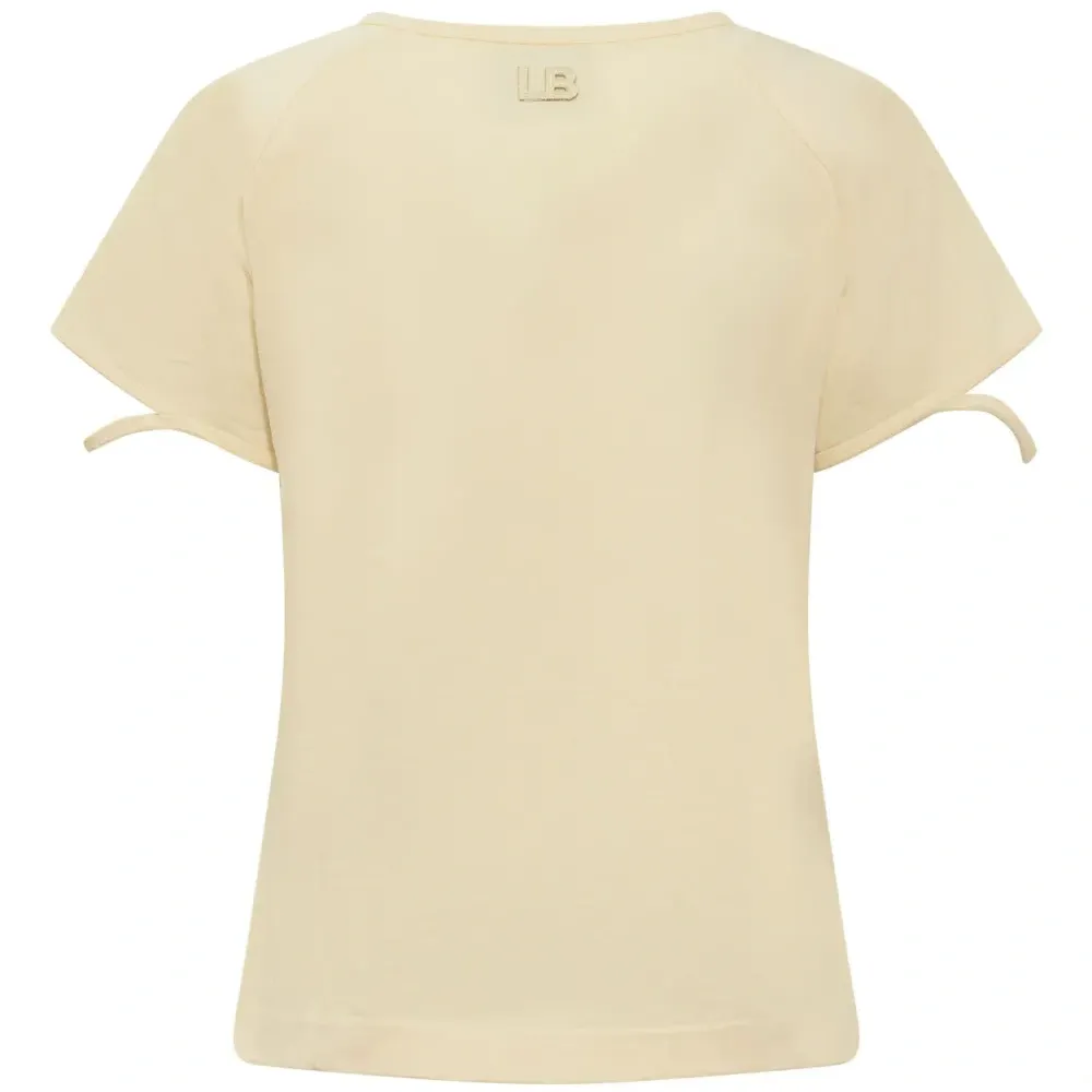 Футболка с логотипом