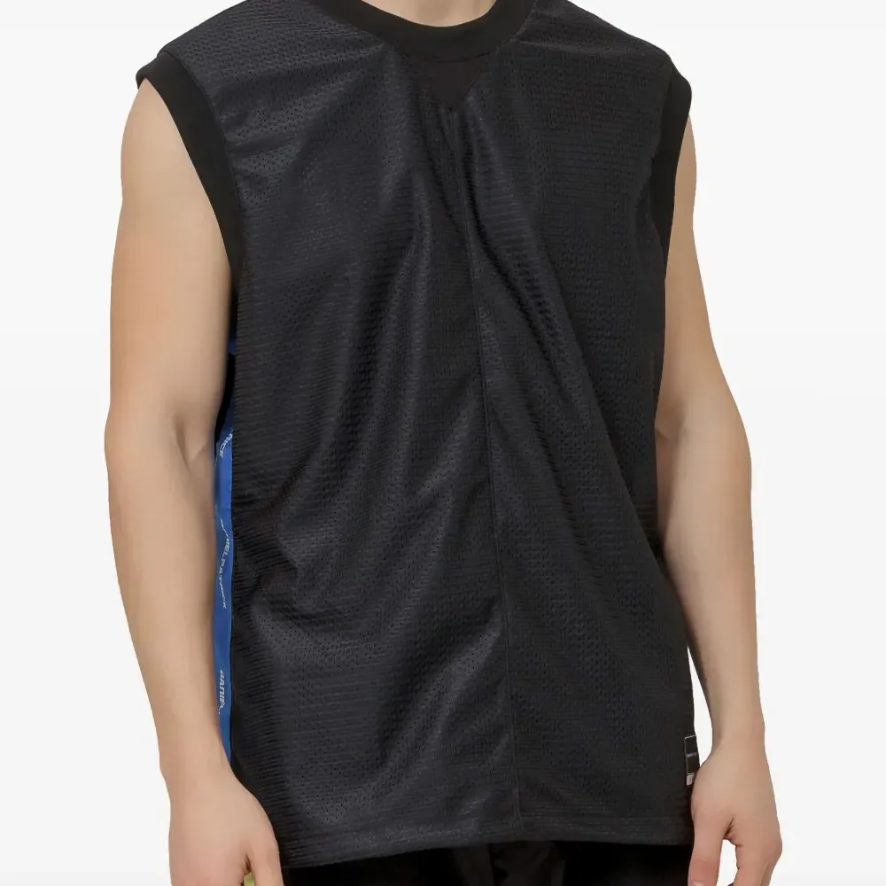 топ с логотипом топ с логотипом