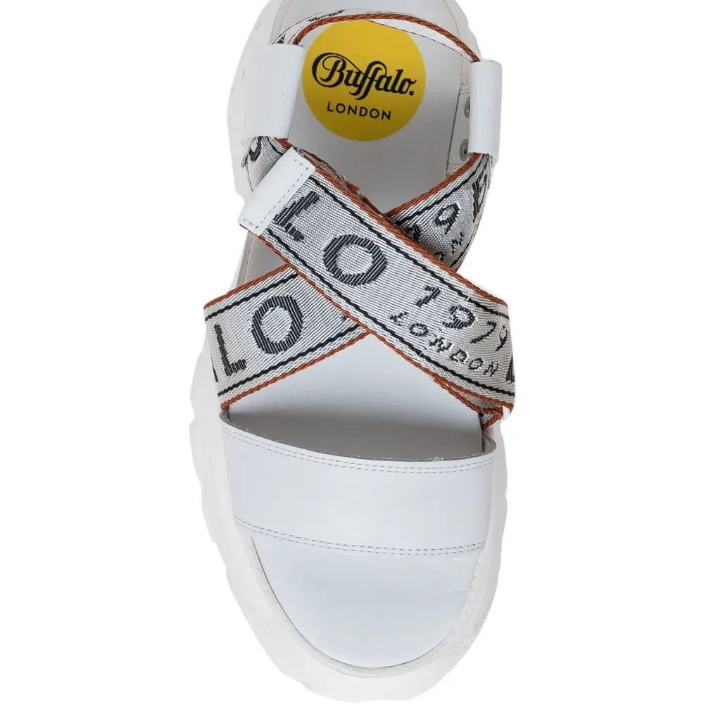 сандалии с логотипом