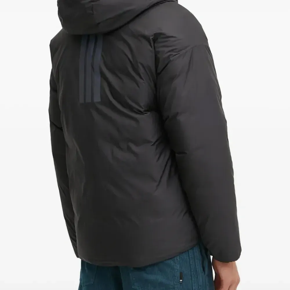 Стёганая куртка с тремя полосками