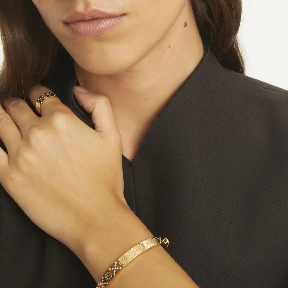 Браслет с монограммой T