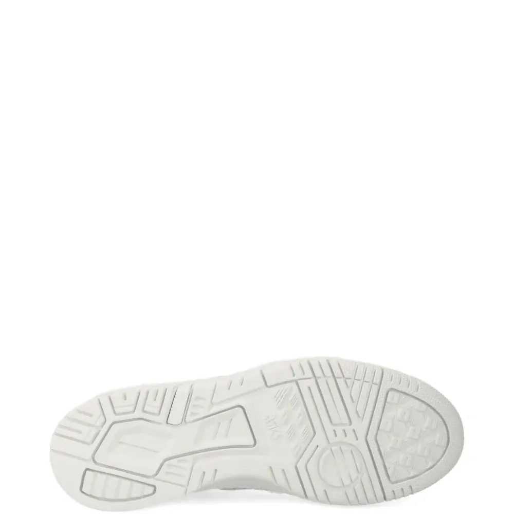 Низкие кеды с перфорированными вставками