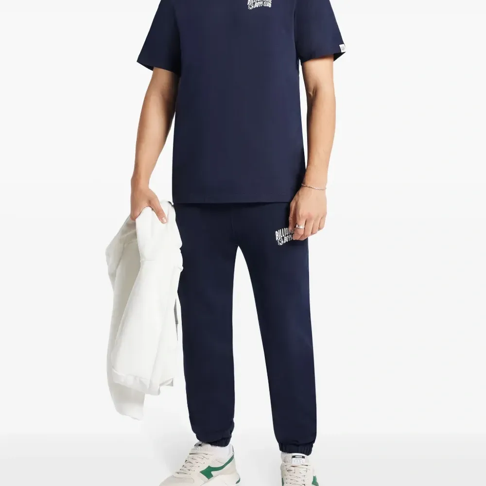 Футболка с логотипом