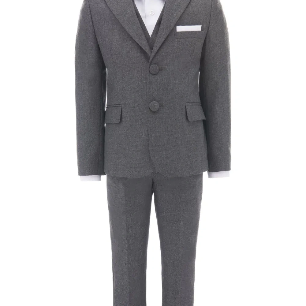 Костюм-тройка с заостренными лацканами Костюм-тройка с заостренными лацканами