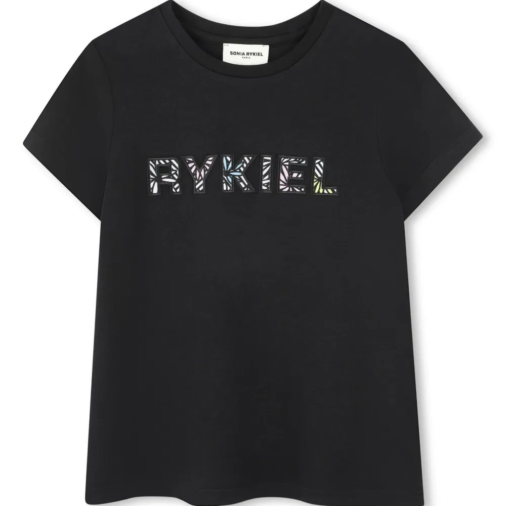 Футболка с логотипом