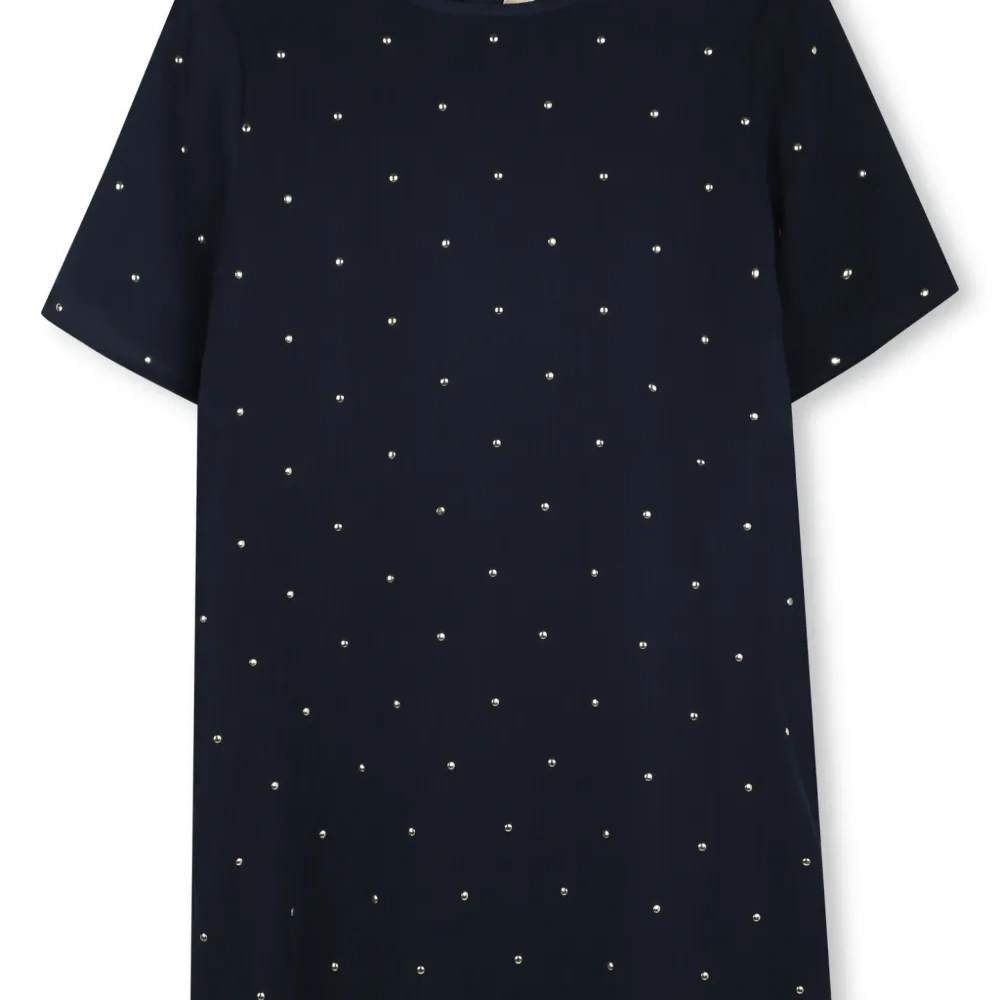 Платье с заклепками