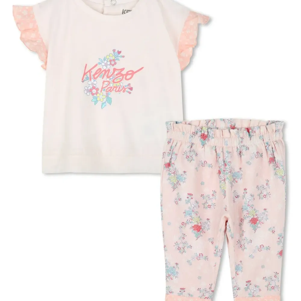 Комплект из футболки и брюк с логотипом Комплект из футболки и брюк с логотипом