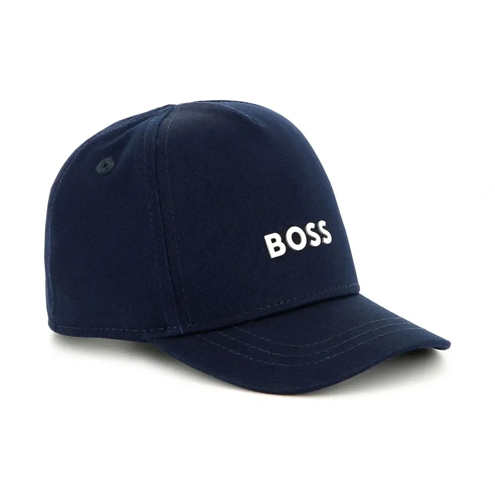 Бейсболка с логотипом