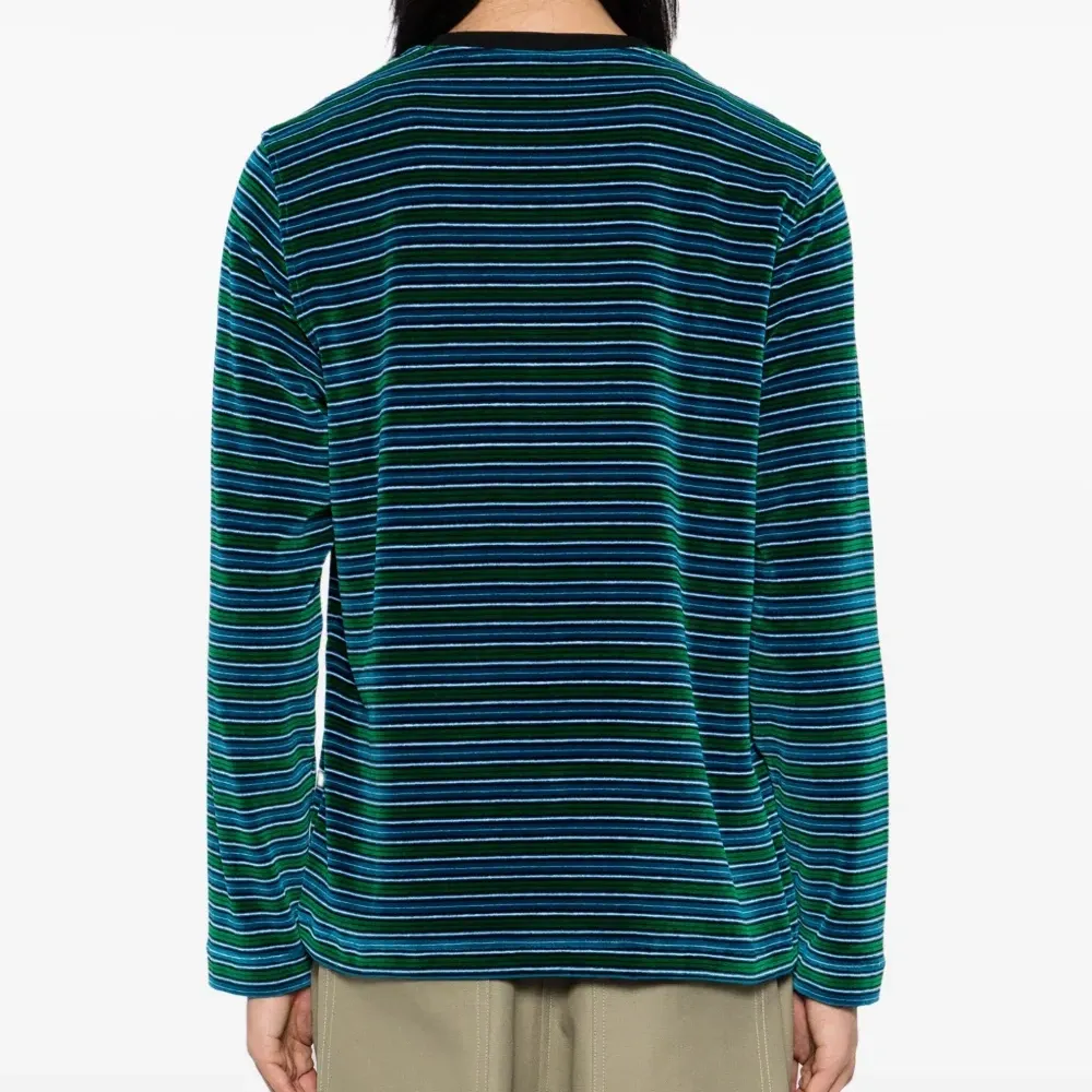 Футболка с длинными рукавами Футболка с длинными рукавами