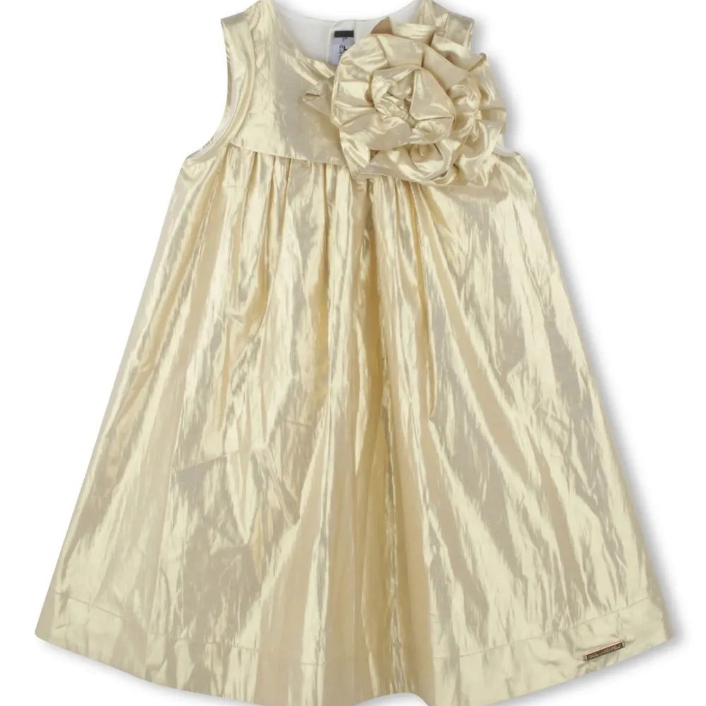 Платье с цветочной аппликацией