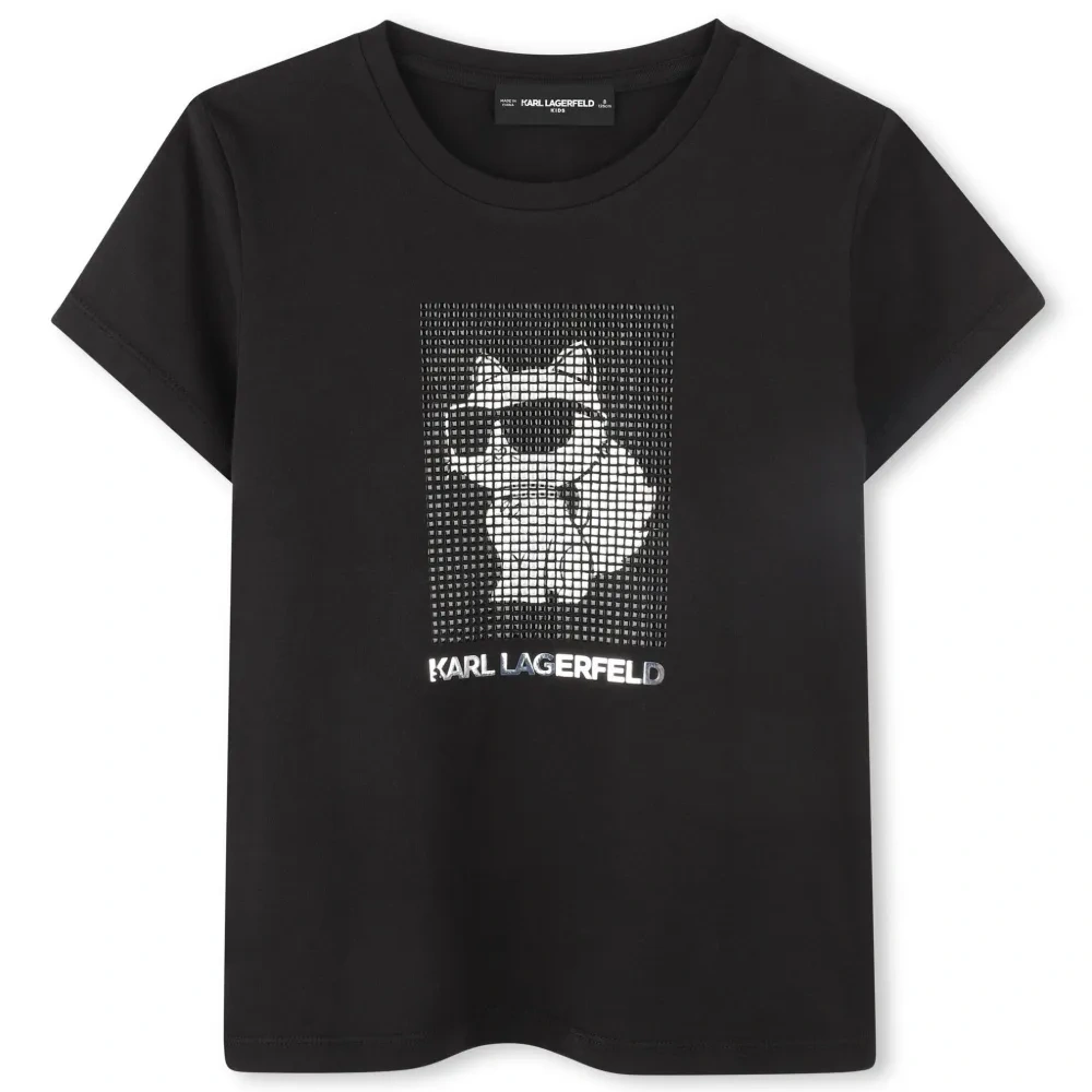 Футболка с логотипом