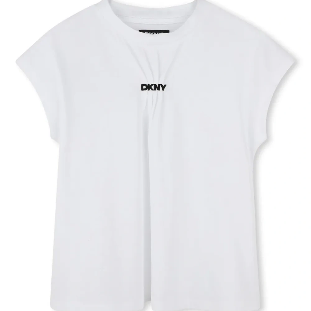 Футболка с логотипом