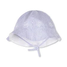 Полосатая шляпа с вышивкой