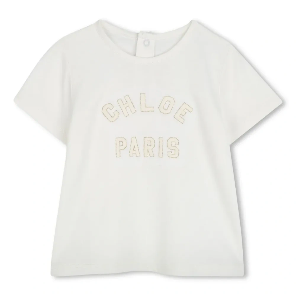 Футболка с вышитым логотипом