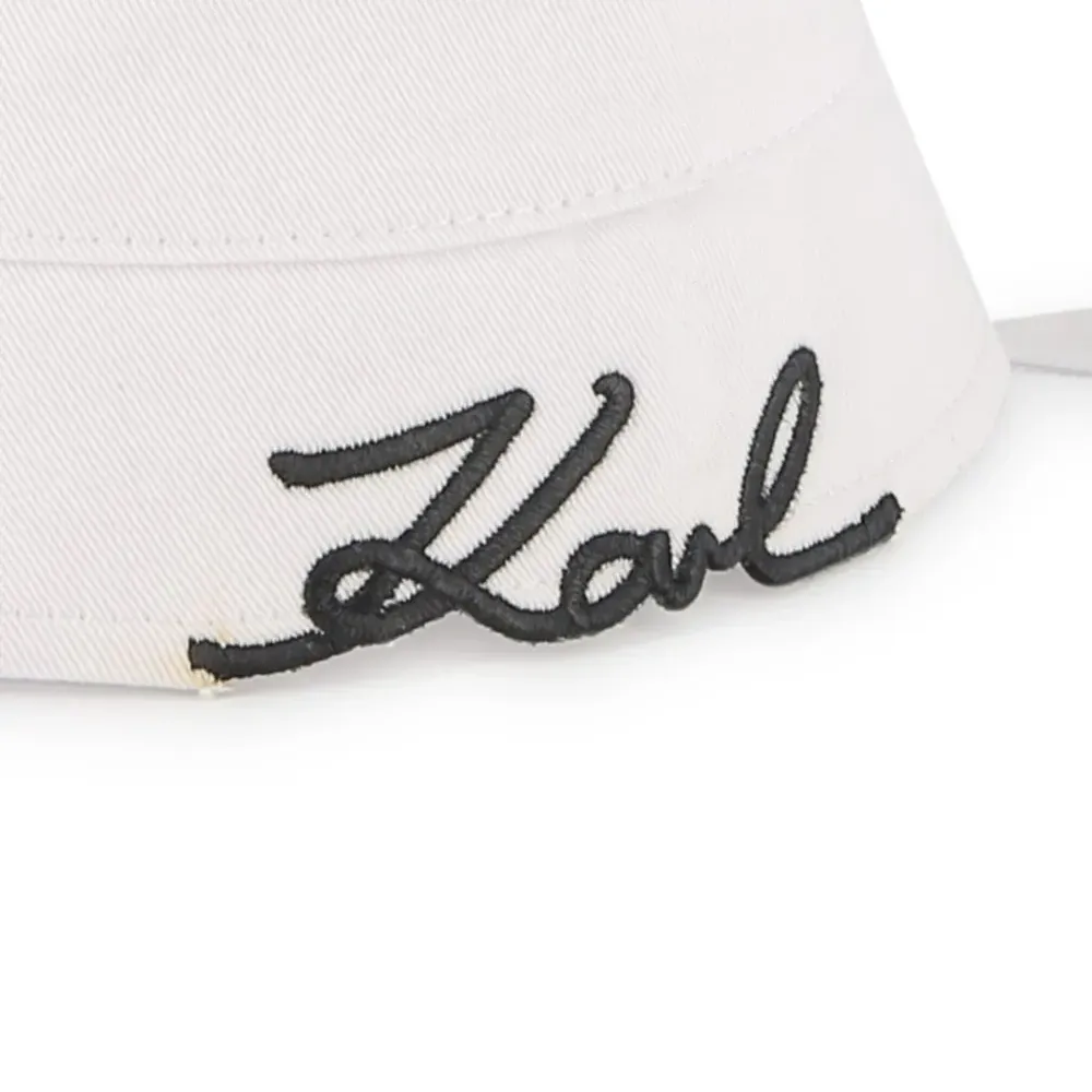 Панама с вышитым логотипом