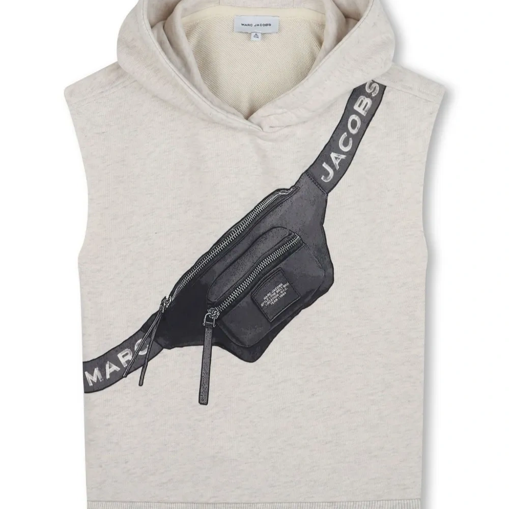 Худи без рукавов