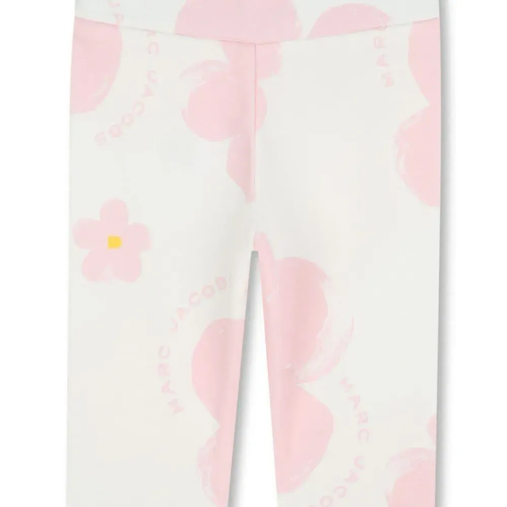 Комплект из футболки и брюк с цветочным принтом