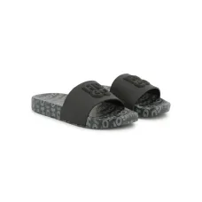 Шлепанцы с логотипом