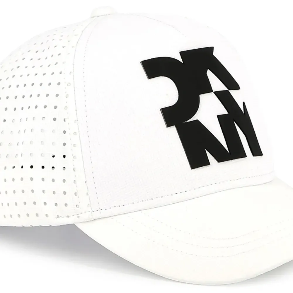 Бейсболка с логотипом Бейсболка с логотипом