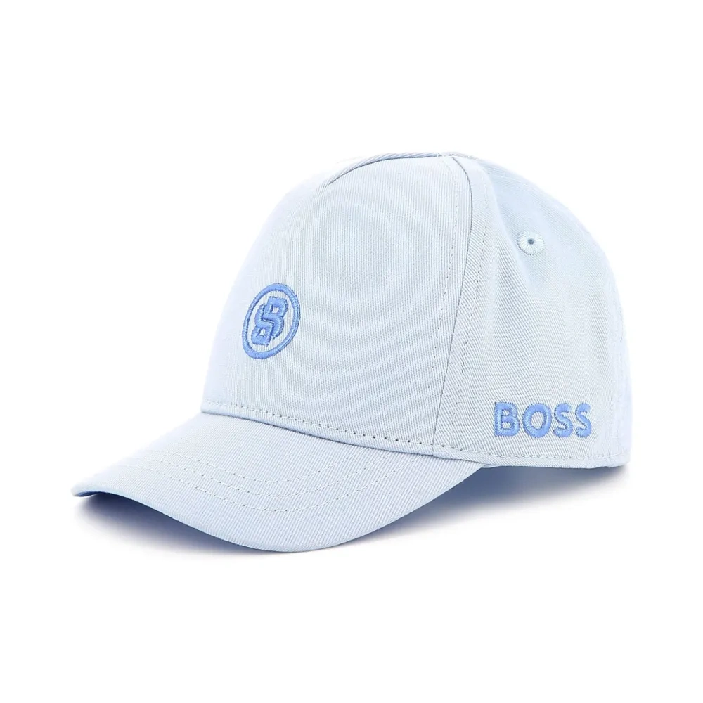 Бейсболка с вышитым логотипом Бейсболка с вышитым логотипом