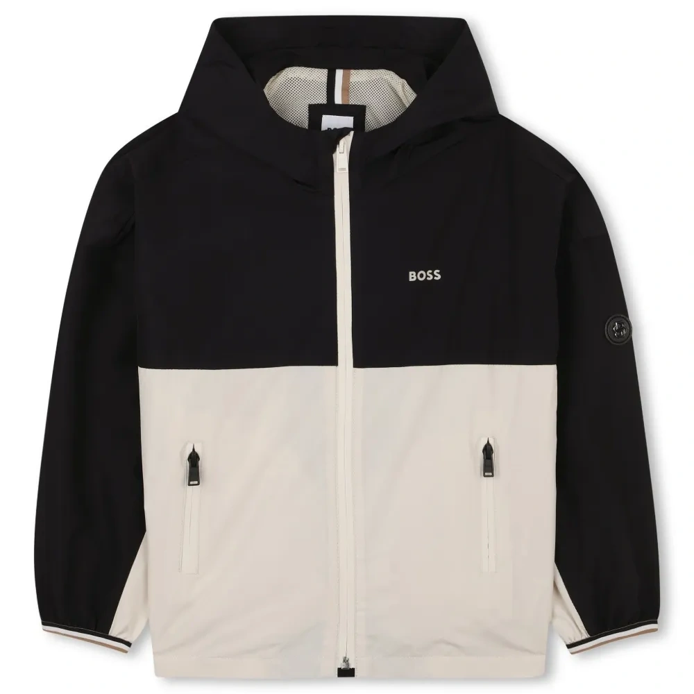 Куртка в стиле колор-блок Куртка в стиле колор-блок