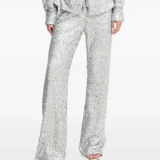 Брюки, украшенные пайетками