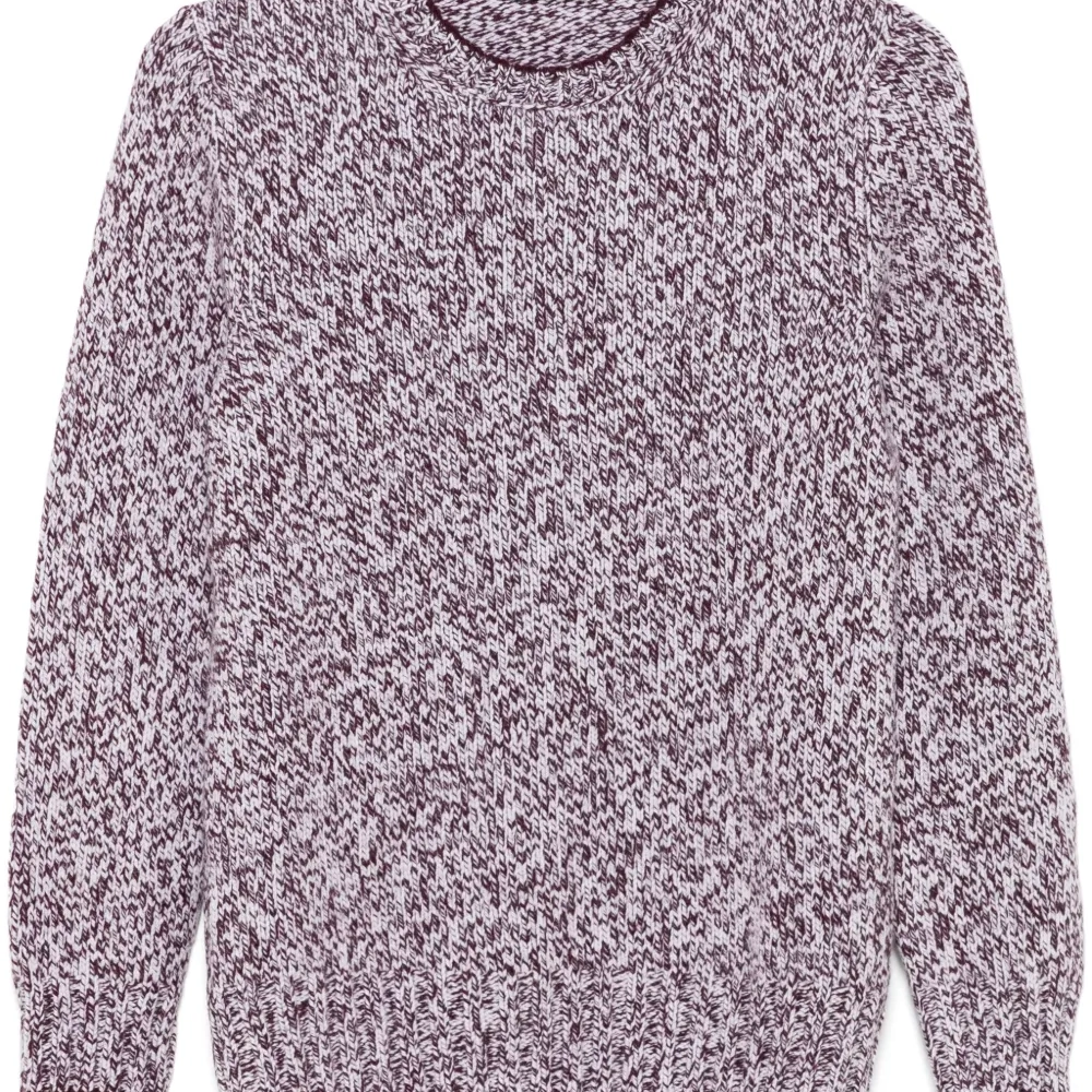 Шерстяной свитер