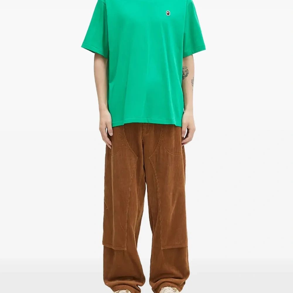 футболка с логотипом